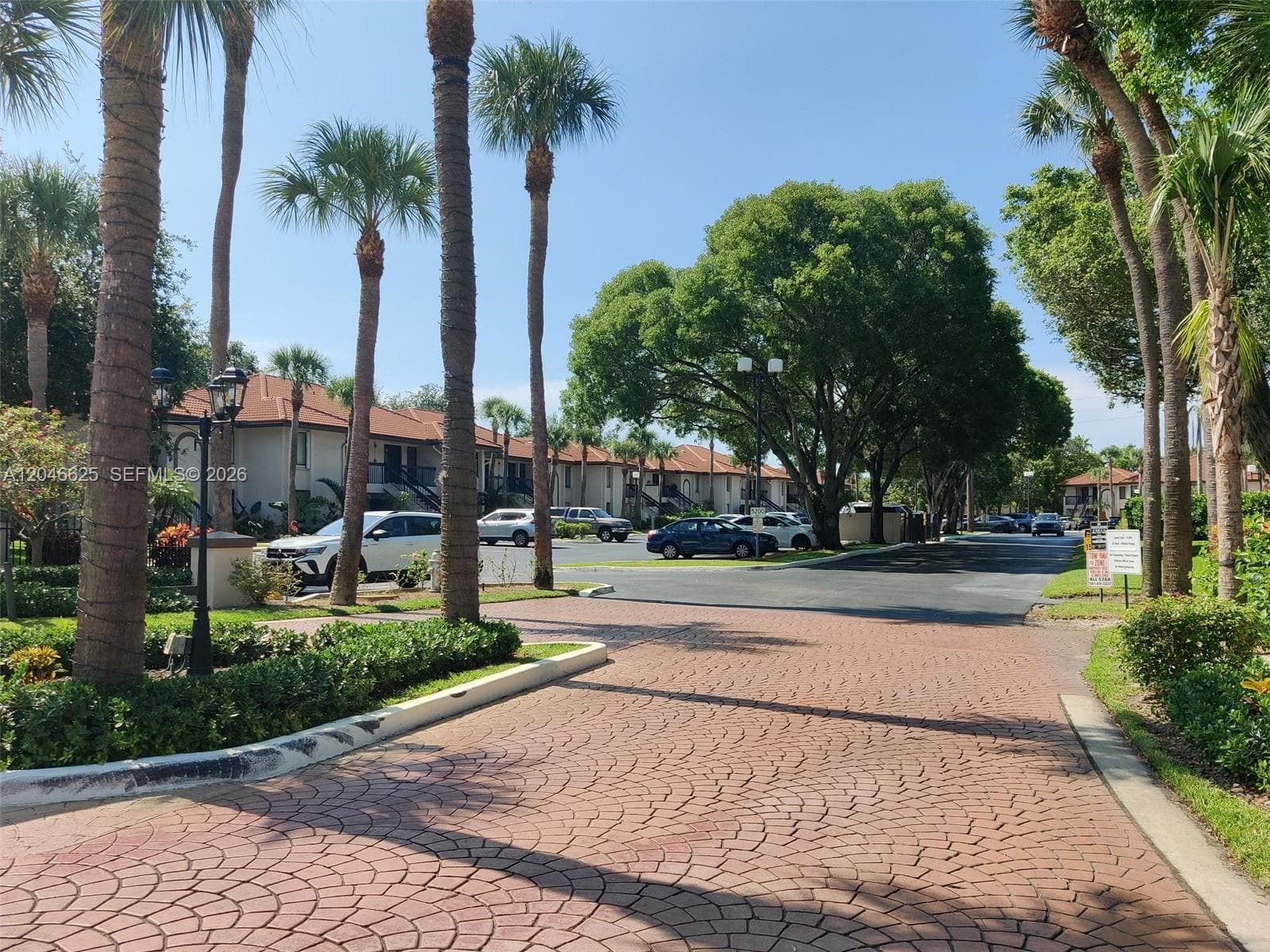 SAN REMO GOLF & TENNIS CL · #108 in Boca Raton - Photo 2