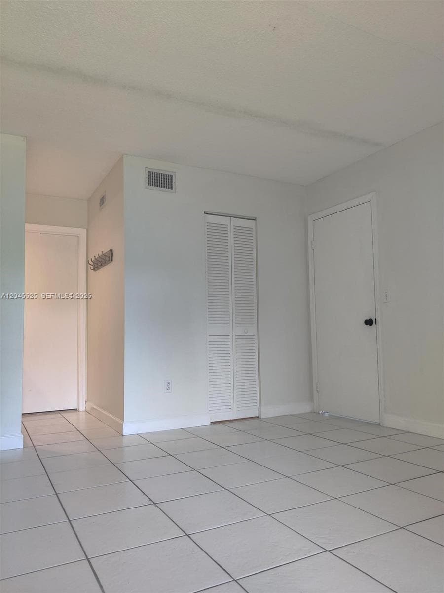 SAN REMO GOLF & TENNIS CL · #108 in Boca Raton - Photo 30