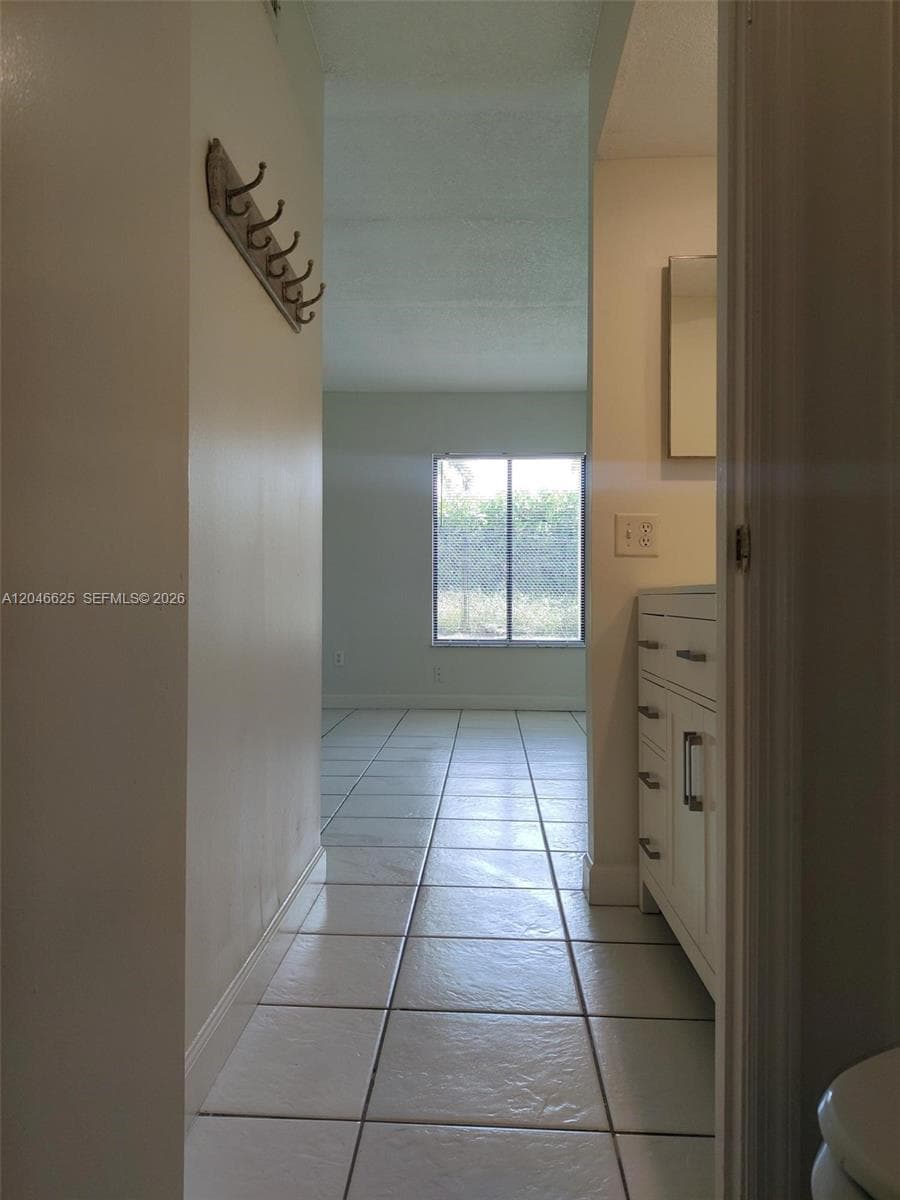 SAN REMO GOLF & TENNIS CL · #108 in Boca Raton - Photo 40