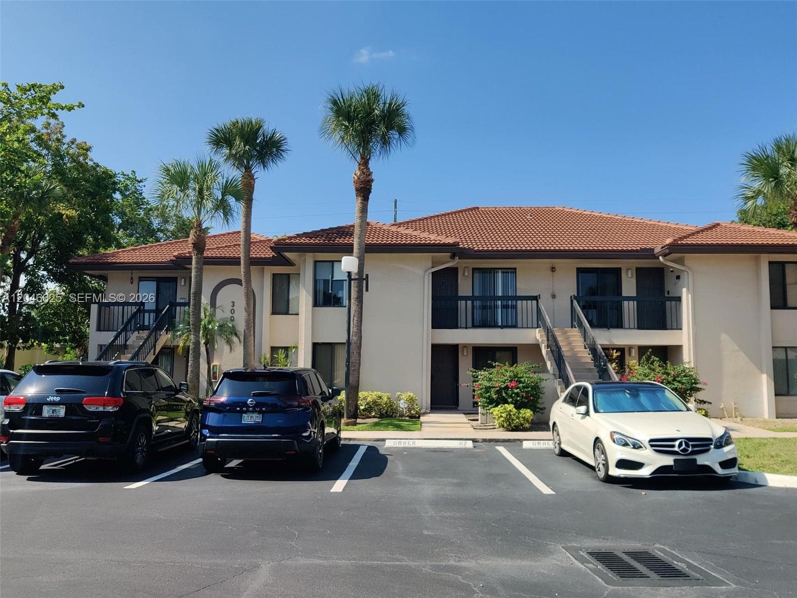 SAN REMO GOLF & TENNIS CL · #108 in Boca Raton - Photo 4