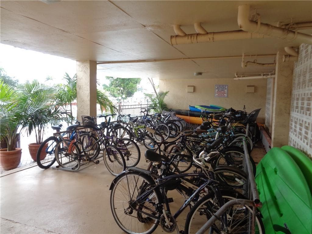 BIKE & KAYAK AREA