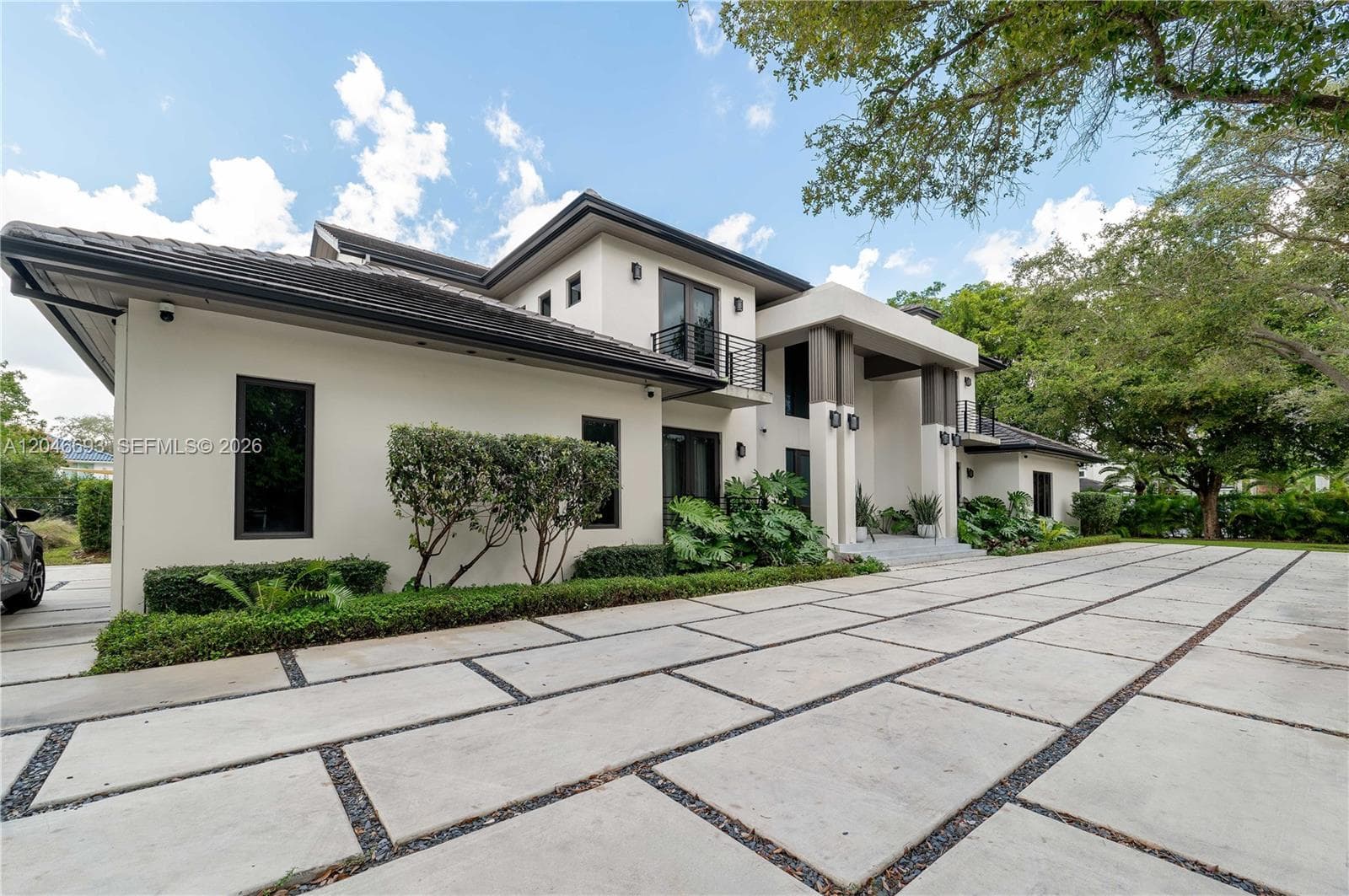 11200 SW 60th Ave photo 3