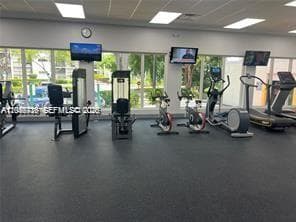 Plaza Of The Americas Con · #124 in Sunny Isles Beach - Photo 19