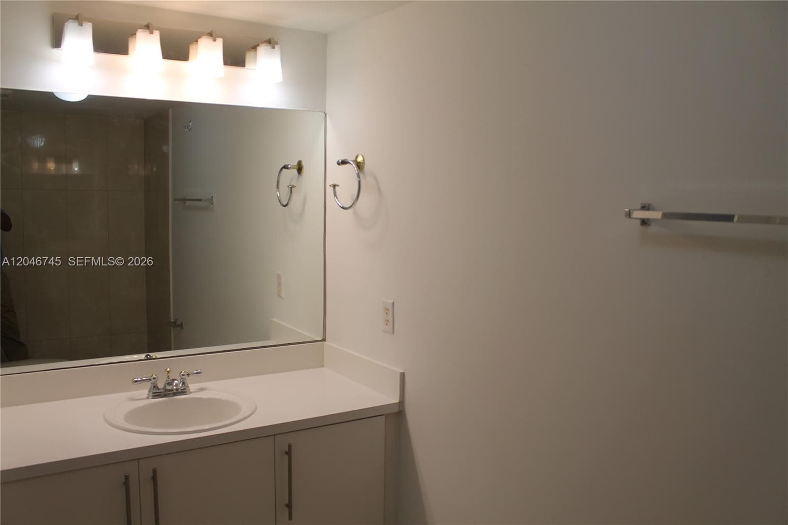 VILLA REAL CONDO NO 5 · #106 in Miami - Photo 18