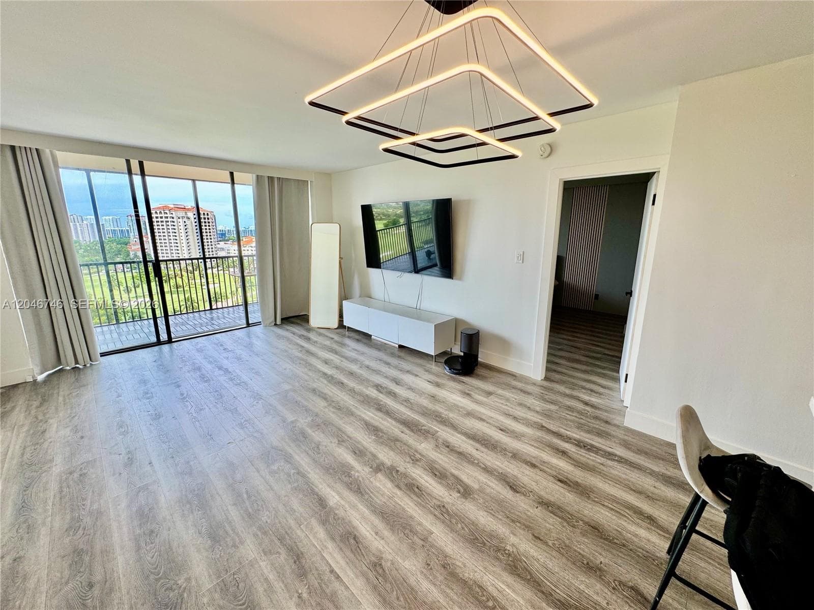 CORONADO TOWER III · #1537 in Aventura - Photo 12
