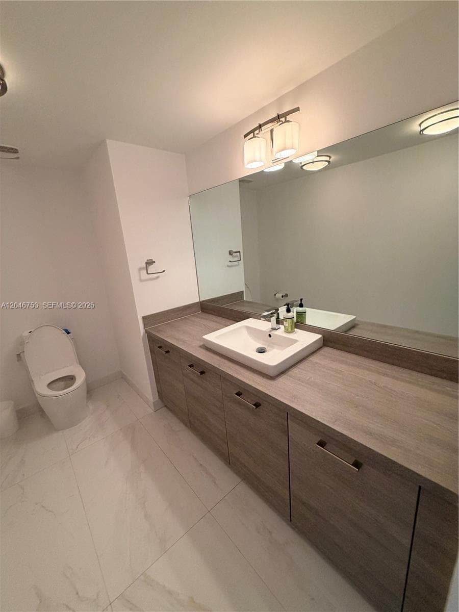 400 Sunny Isles · #1105 in Sunny Isles Beach - Photo 9
