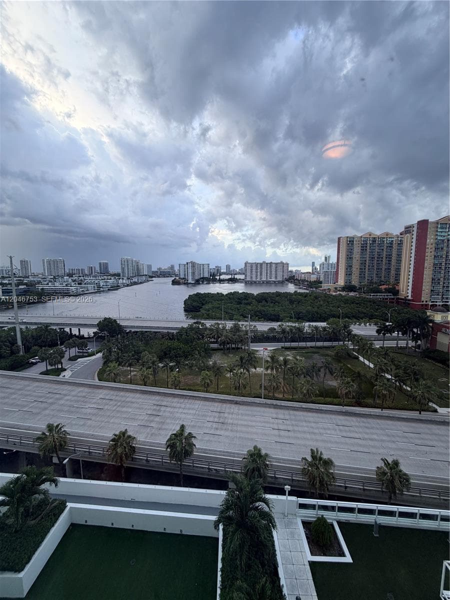 400 Sunny Isles · #1105 in Sunny Isles Beach - Photo 41