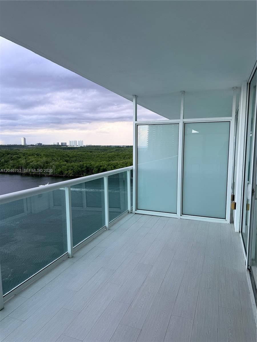 400 Sunny Isles · #1105 in Sunny Isles Beach - Photo 19