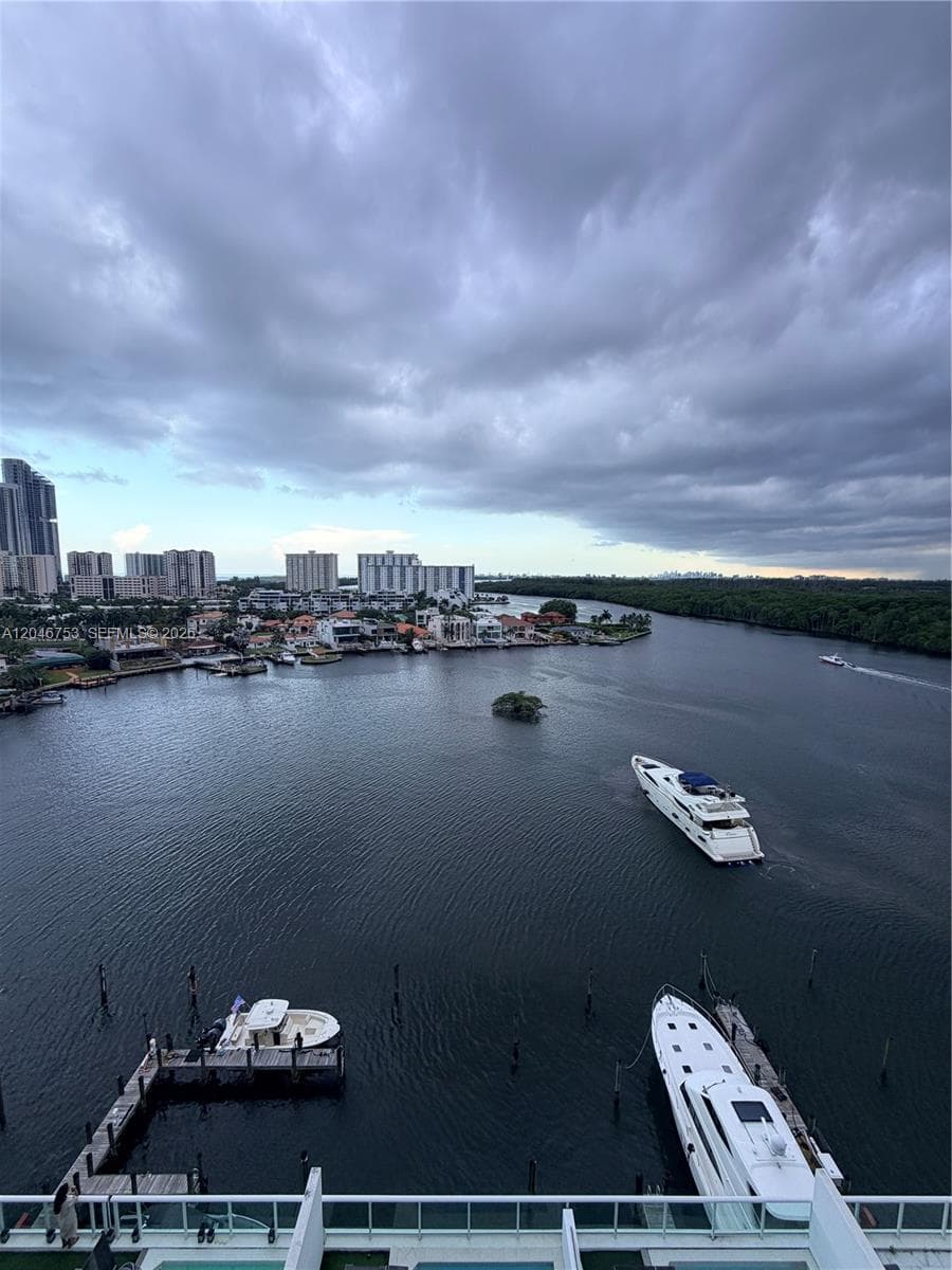 400 Sunny Isles · #1105 in Sunny Isles Beach - Photo 21