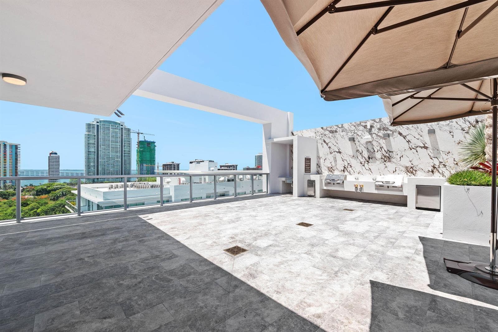 28-web-or-mls-1611-sw-2nd-ave-702