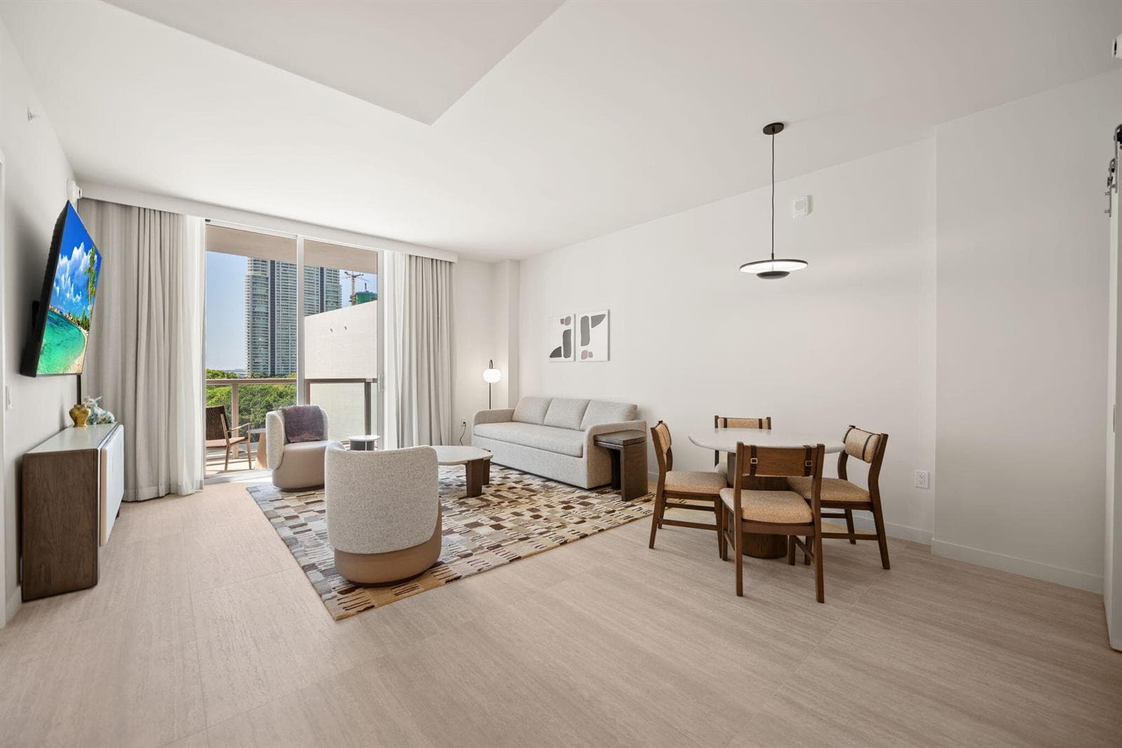 8-web-or-mls-1611-sw-2nd-ave-702