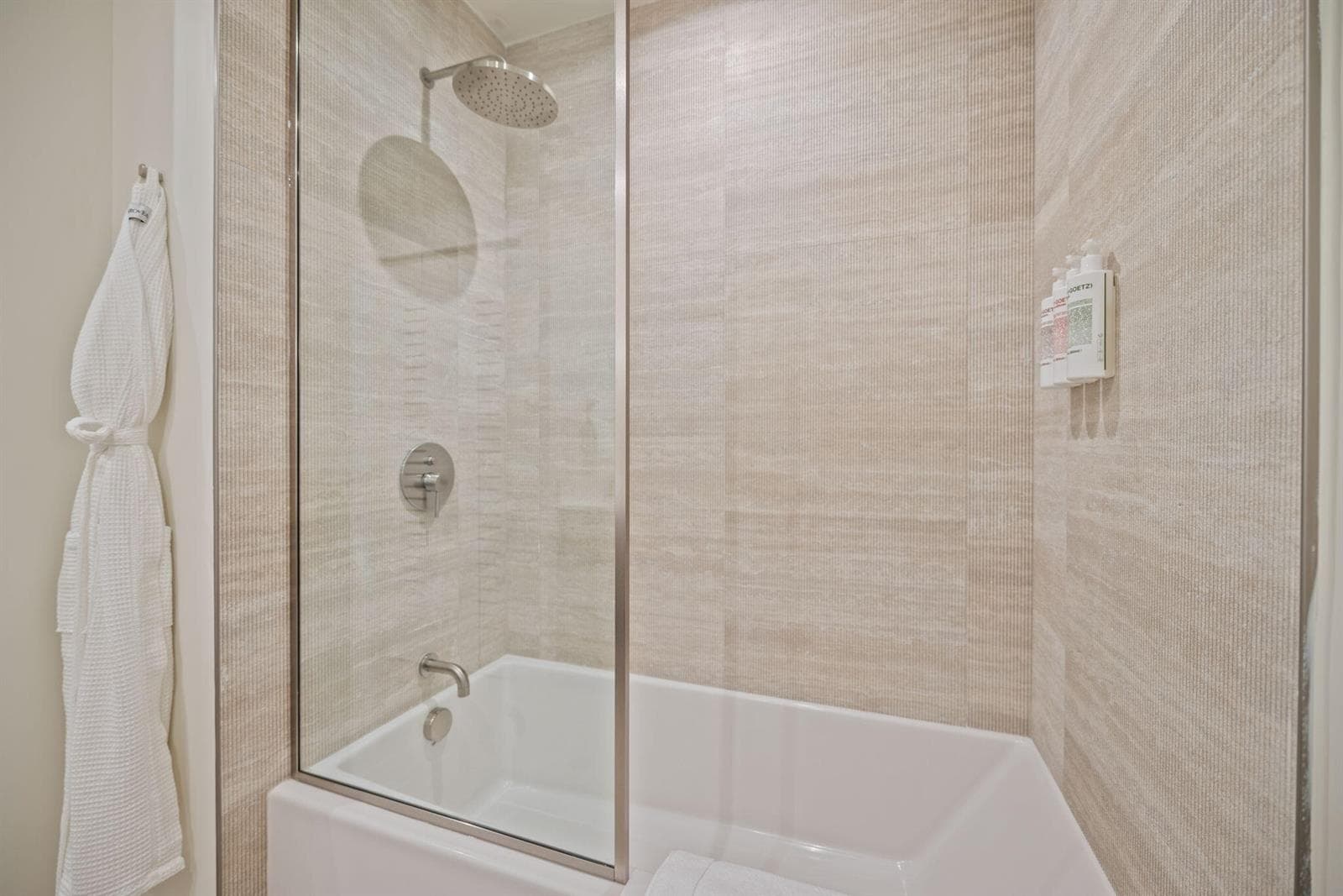 16-web-or-mls-1611-sw-2nd-ave-702