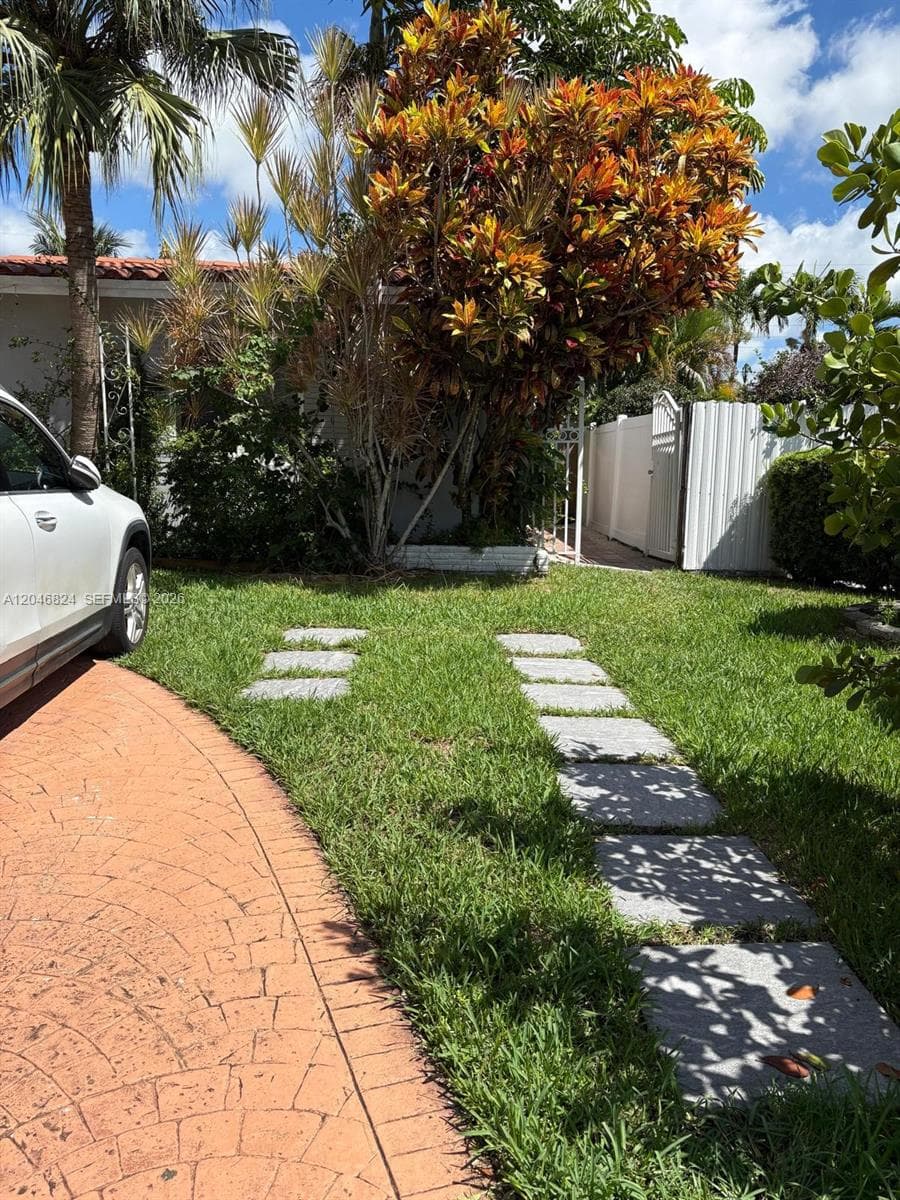 GULFSTREAM ESTATES NO 2 · #1 in Hallandale Beach - Photo 11