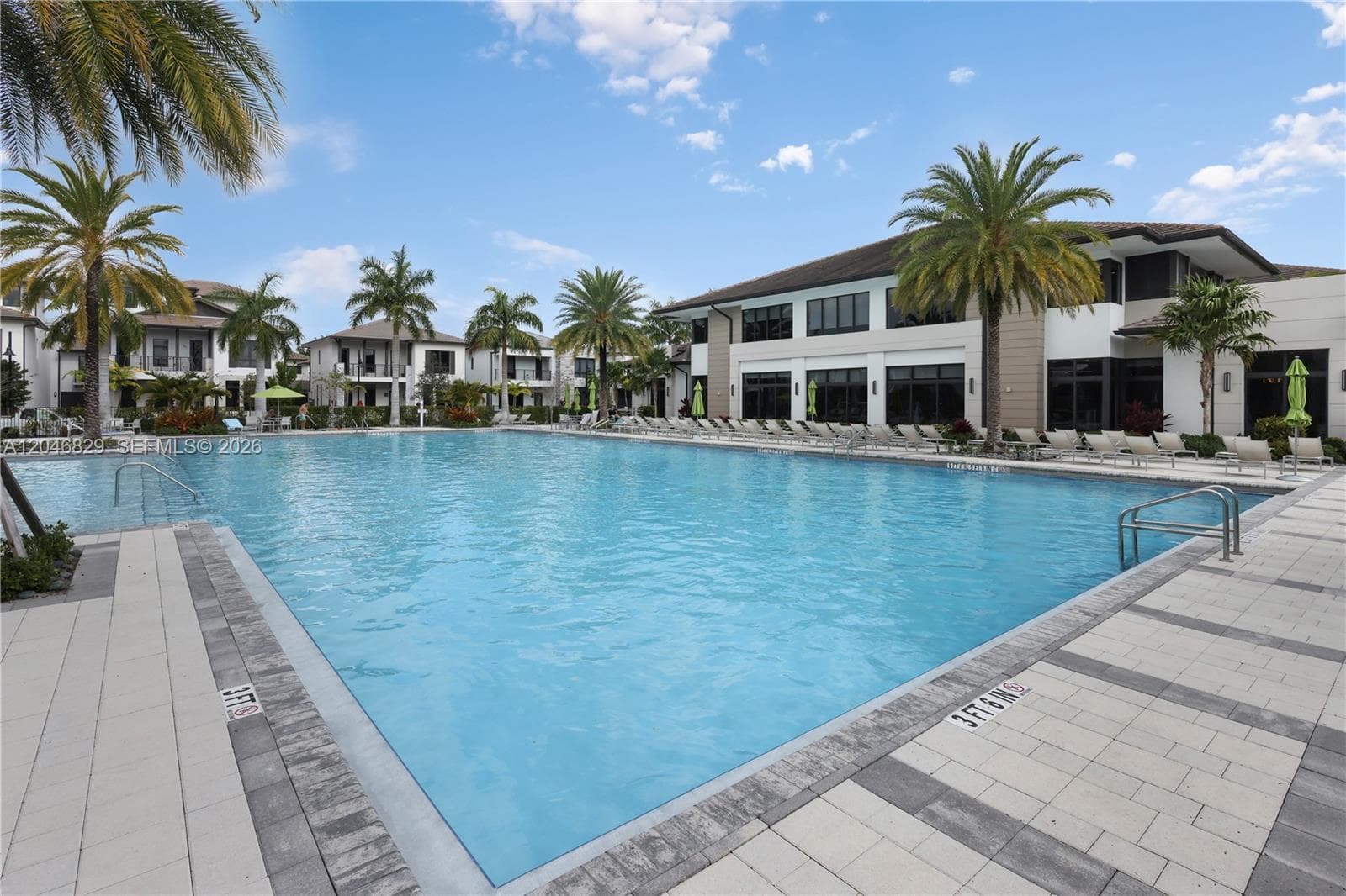 URBANA · #22 in Doral - Photo 23