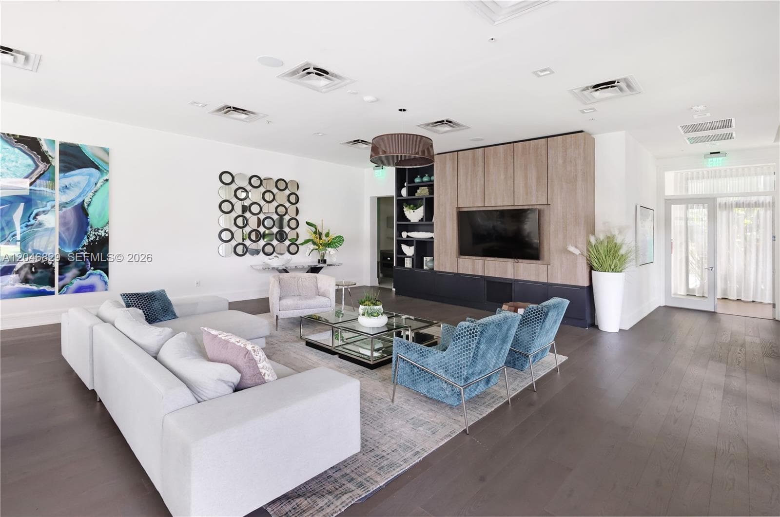 URBANA · #22 in Doral - Photo 28