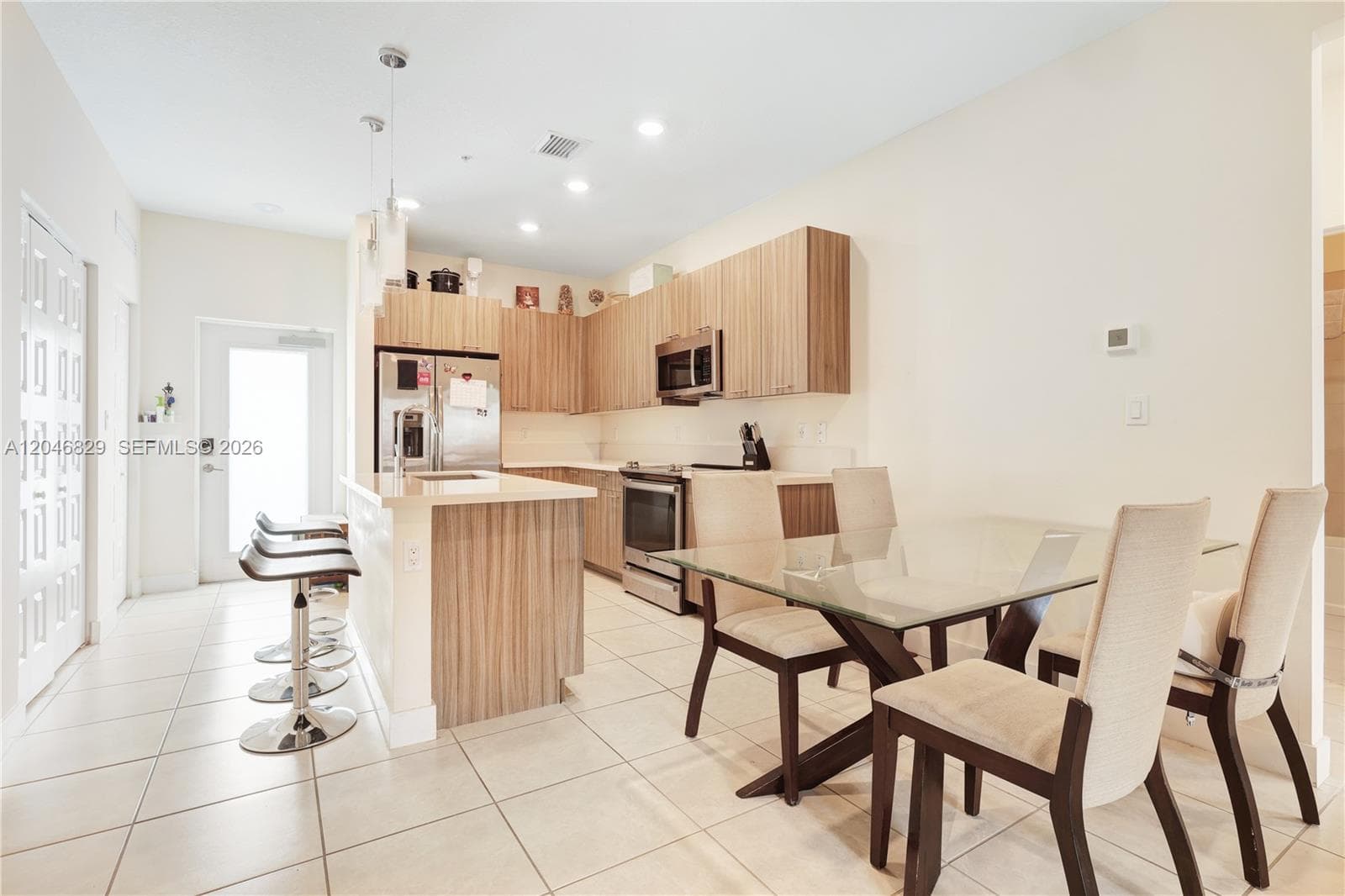 URBANA · #22 in Doral - Photo 4
