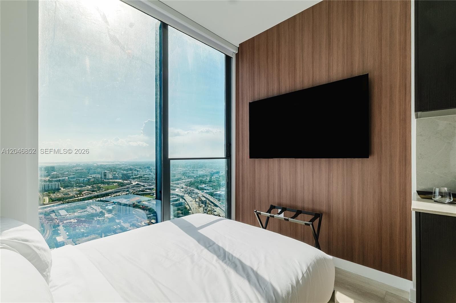 E11EVEN Hotel & Residences · #4907A in Miami - Photo 4
