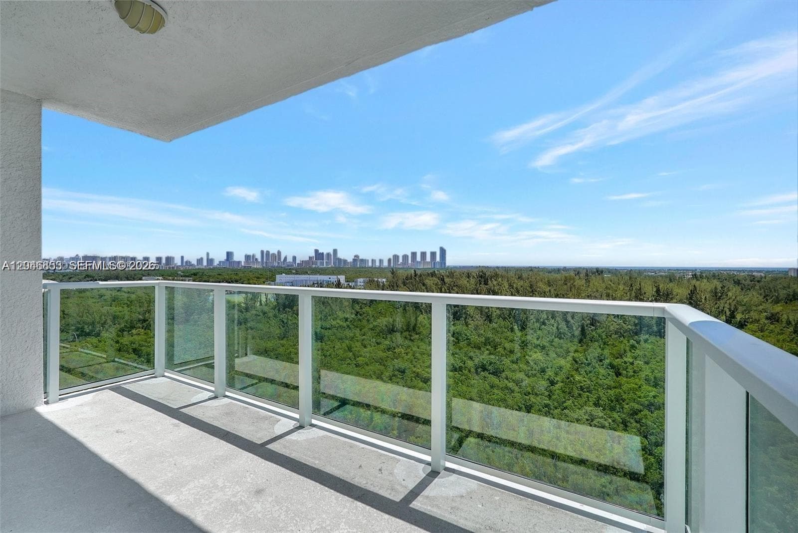 THE OAKS I CONDO · #1105 in North Miami - Photo 2