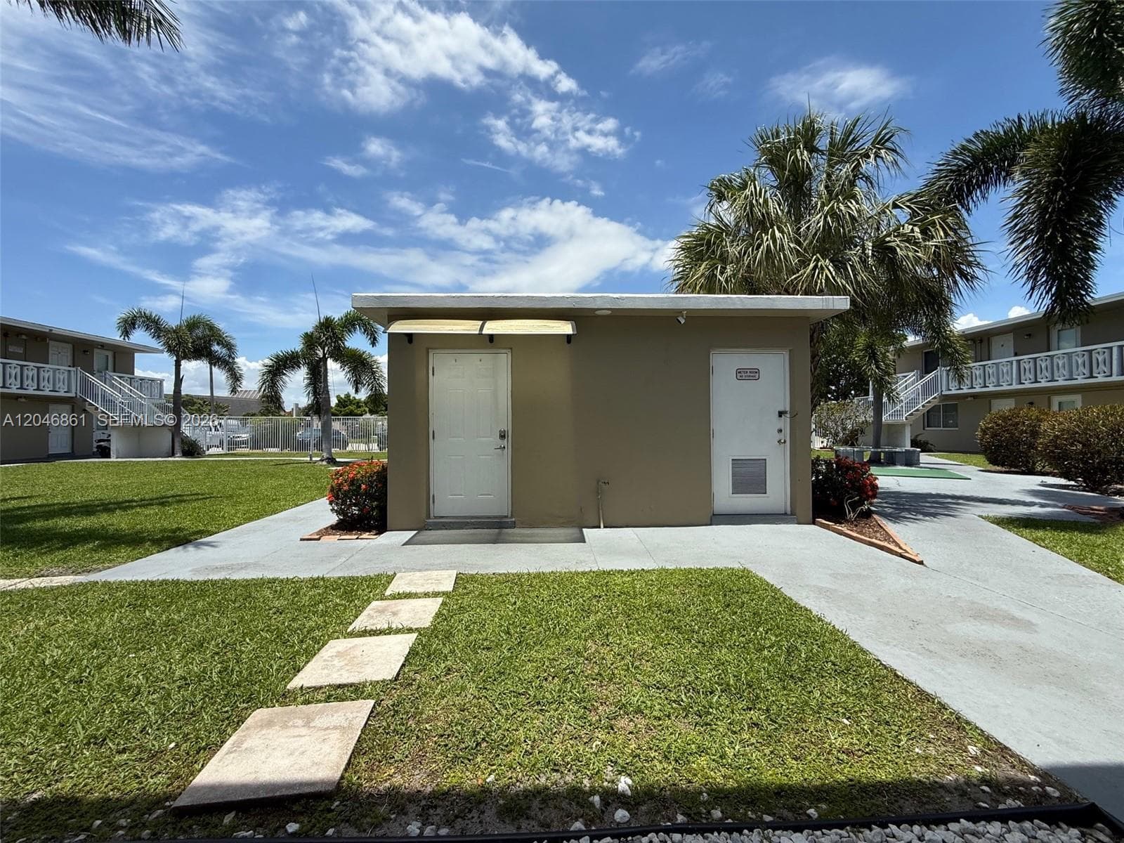 BONITA SPRINGS CONDO · #53 in Pompano Beach - Photo 12