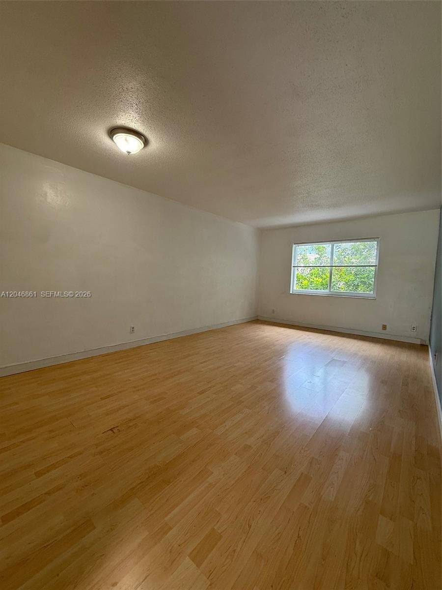 BONITA SPRINGS CONDO · #53 in Pompano Beach - Photo 3