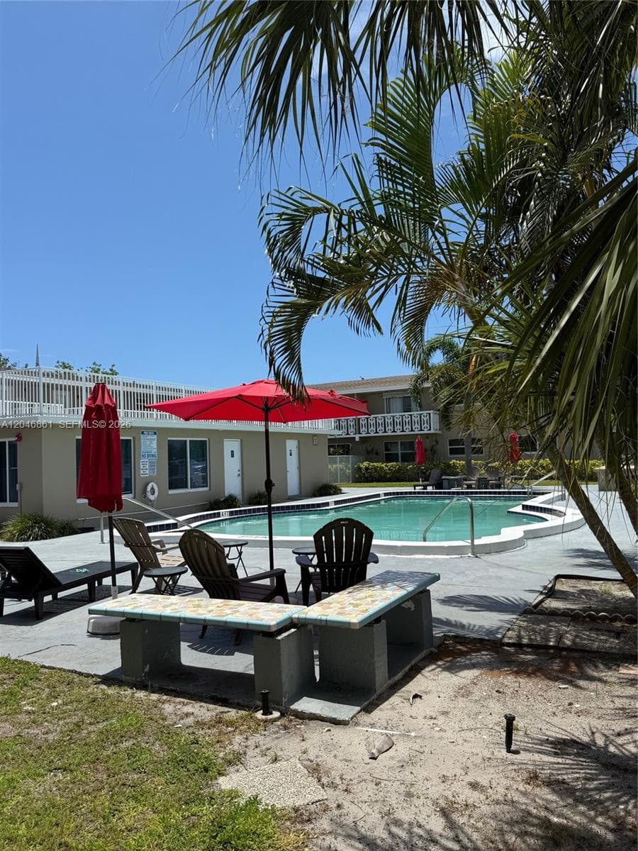 BONITA SPRINGS CONDO · #53 in Pompano Beach - Photo 10