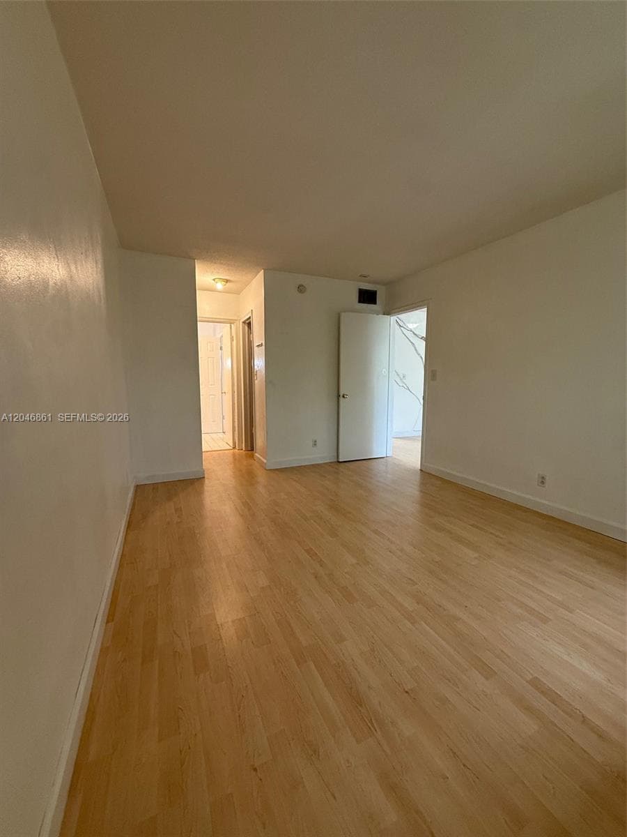 BONITA SPRINGS CONDO · #53 in Pompano Beach - Photo 8