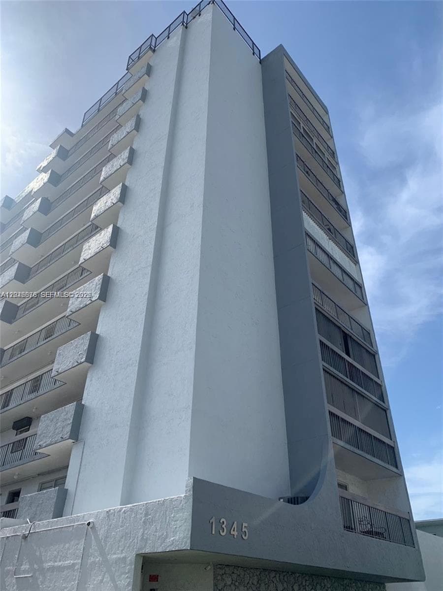 GOLDEN WEST · #202 in Miami Beach - Photo 45