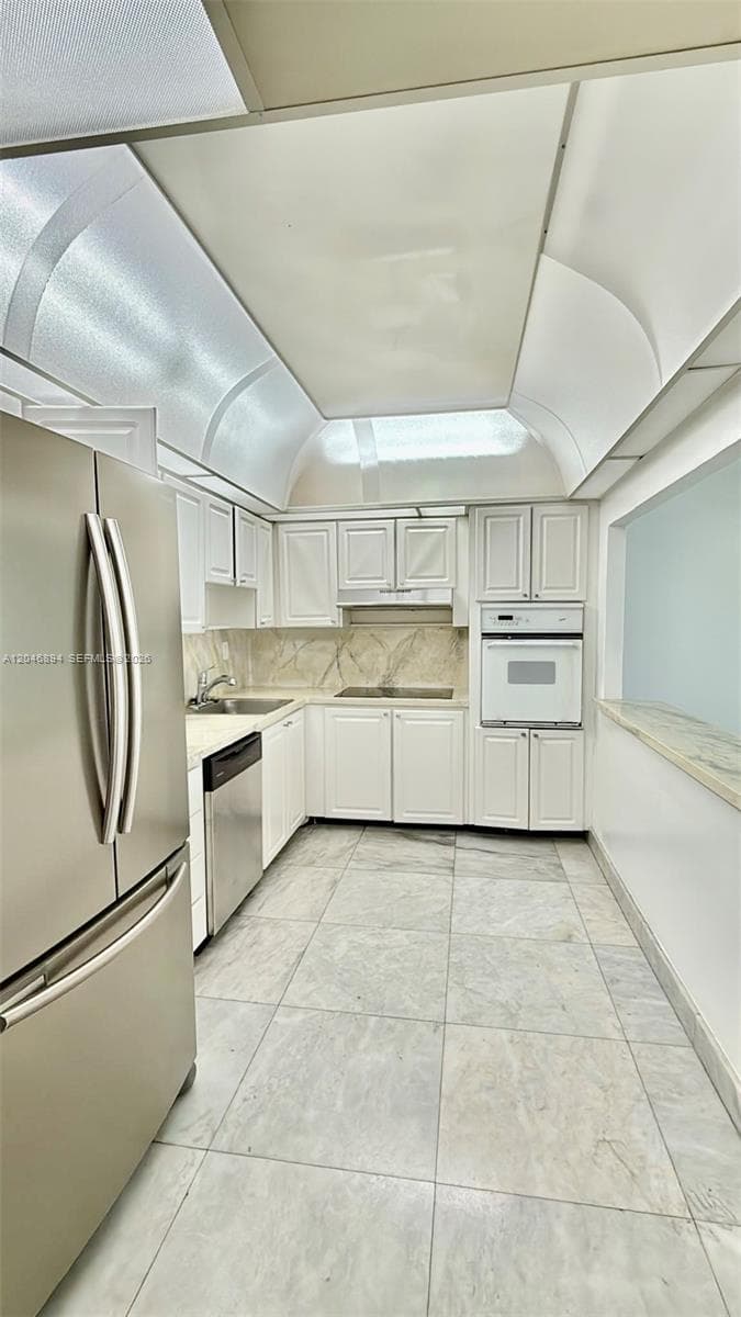 OCEANVIEW BUILDING B COND · #1423 in Sunny Isles Beach - Photo 6