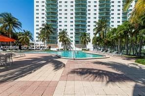 OCEANVIEW BUILDING B COND · #1423 in Sunny Isles Beach - Photo 17