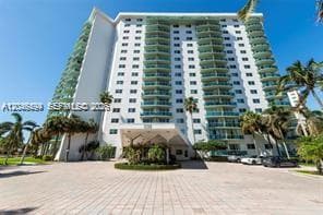 OCEANVIEW BUILDING B COND · #1423 in Sunny Isles Beach - Photo 26
