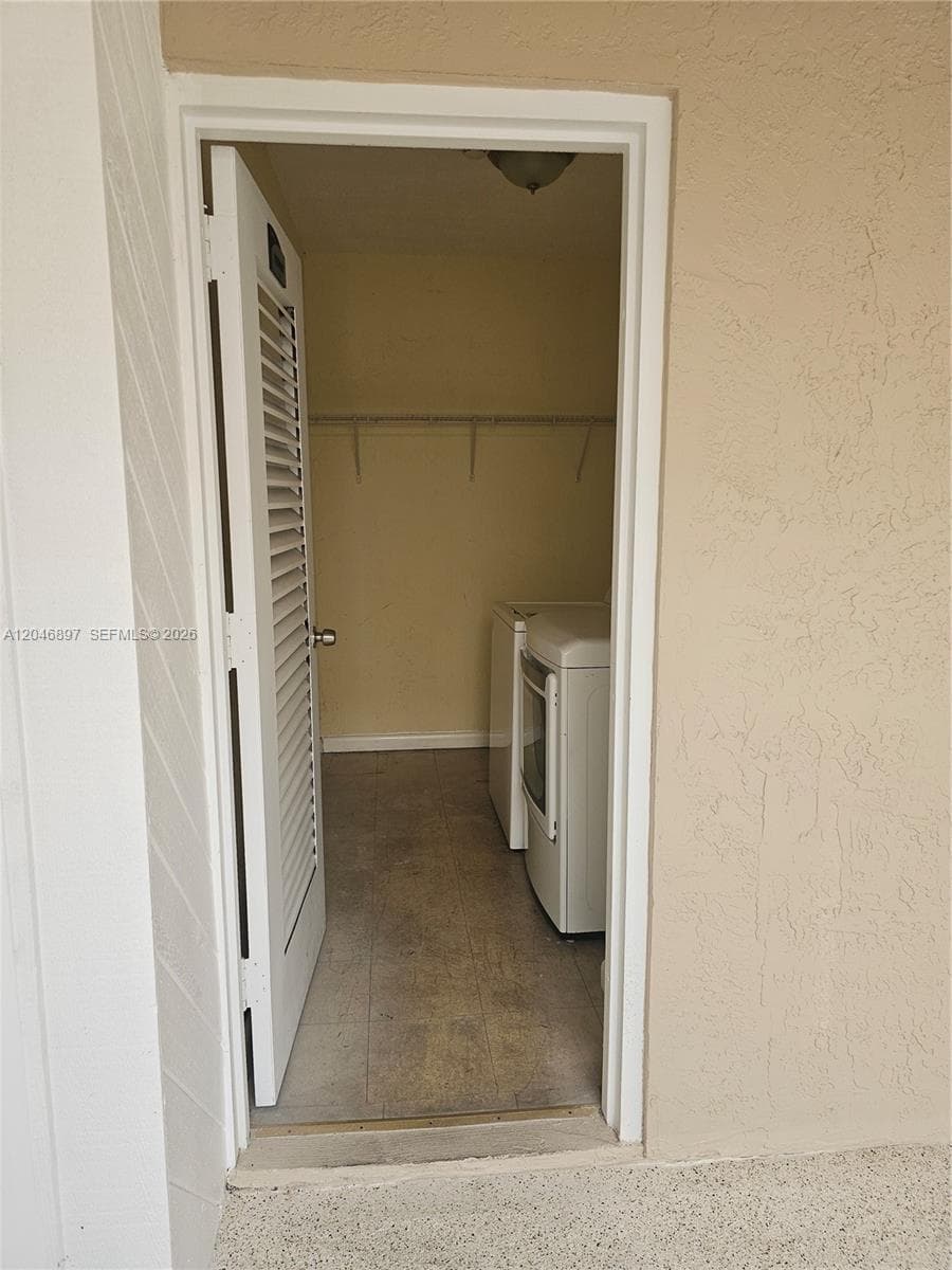 Summertree Village · #406-2 in Miami - Photo 16