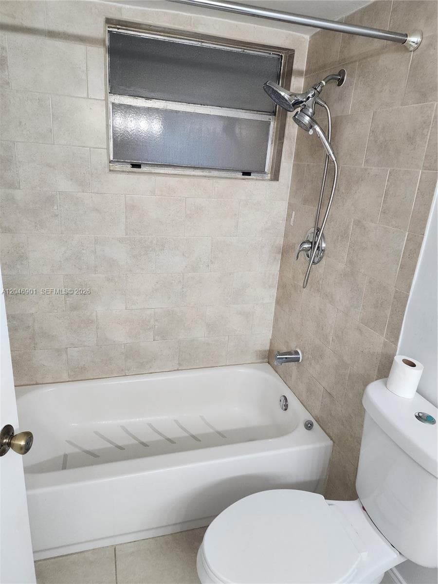 VILLAGE AT DADELAND CONDO · #K110 in Miami - Photo 7