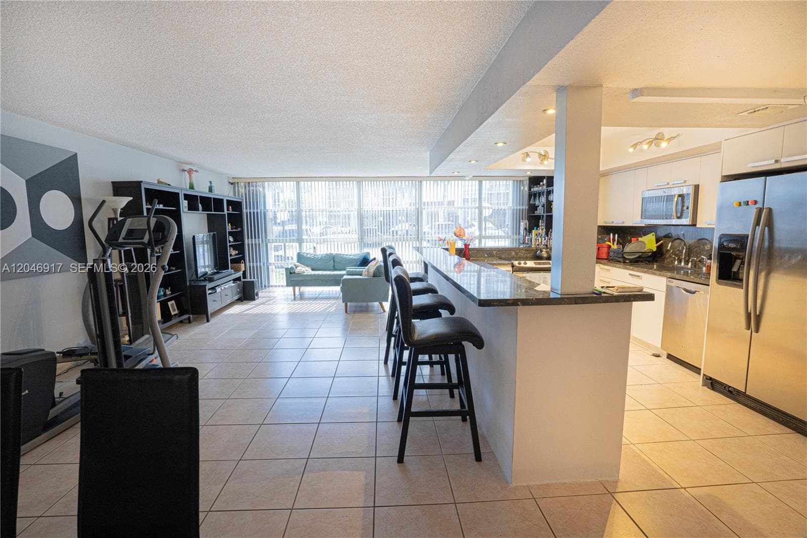 DeSoto Park South Condo · #117 in Hallandale Beach - Photo 1