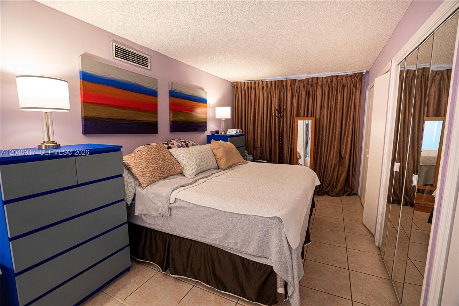 DeSoto Park South Condo · #117 in Hallandale Beach - Photo 11