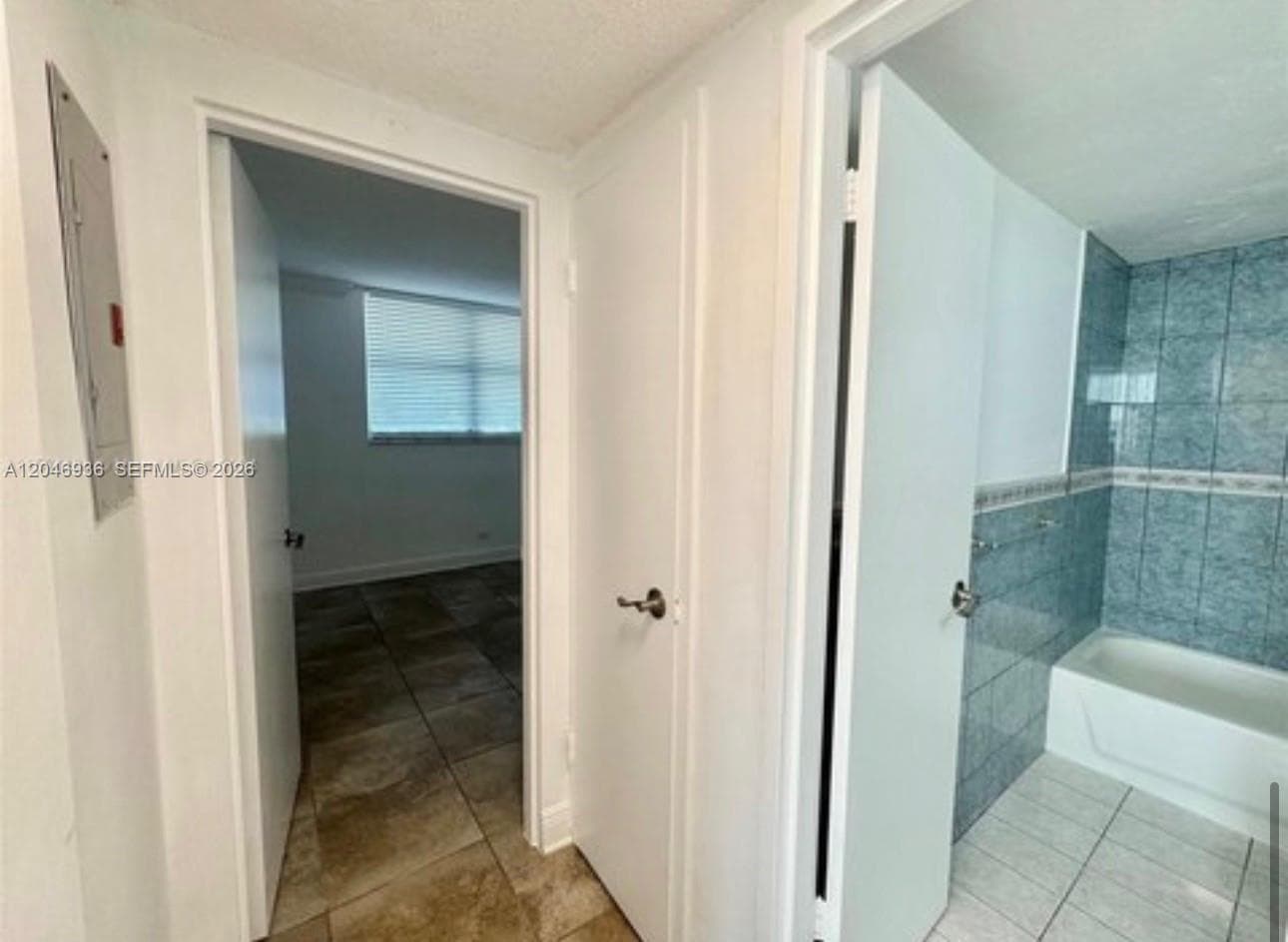 Eastern Shores White Hous · #315 in North Miami Beach - Photo 12
