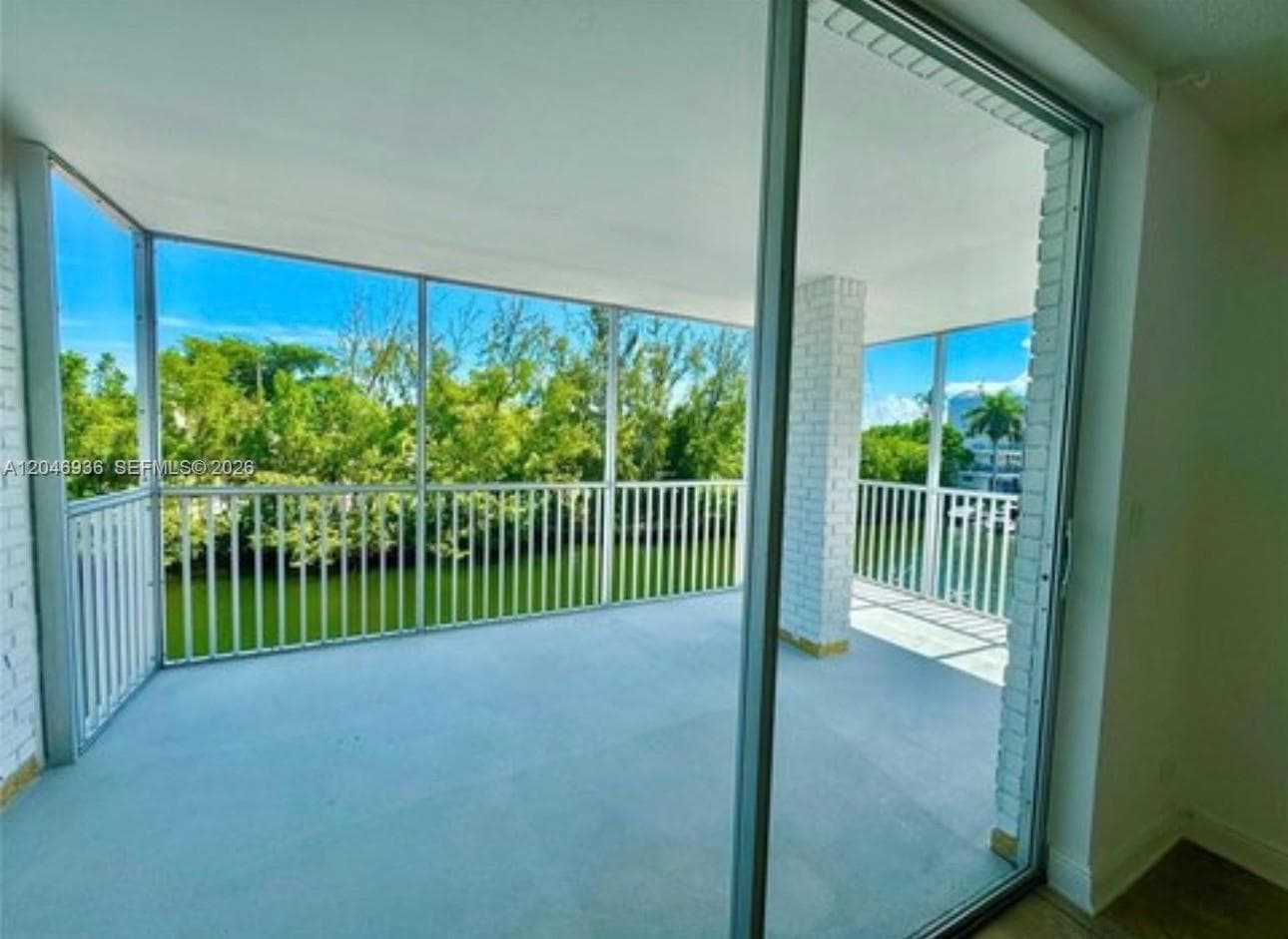 Eastern Shores White Hous · #315 in North Miami Beach - Photo 3
