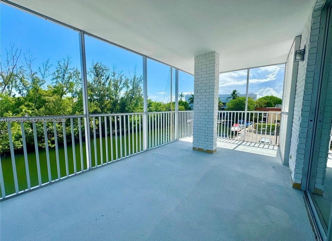Eastern Shores White Hous · #315 in North Miami Beach - Photo 1
