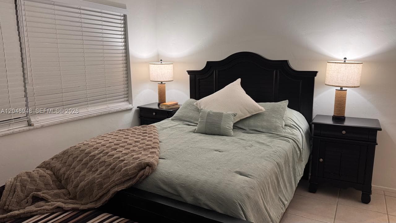 JADE BEACH VILLAS CONDO · #304E in Lauderdale By The Sea - Photo 17