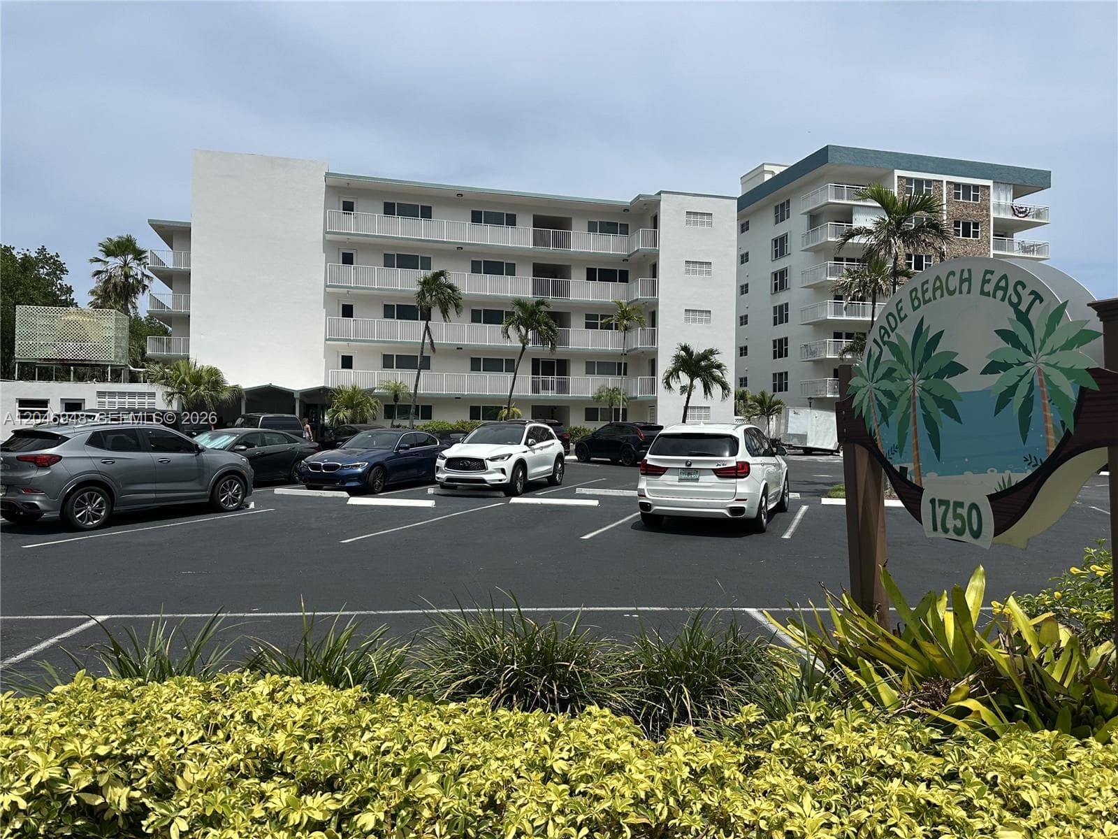 JADE BEACH VILLAS CONDO · #304E in Lauderdale By The Sea - Photo 30