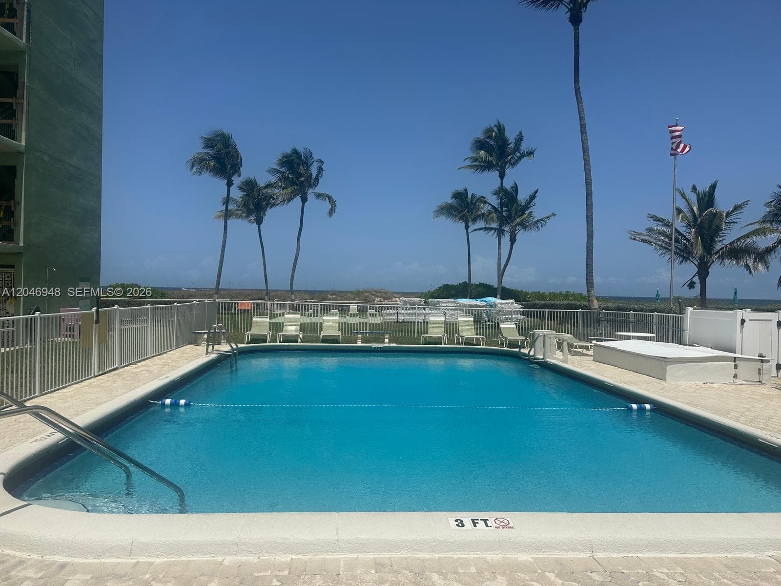 JADE BEACH VILLAS CONDO · #304E in Lauderdale By The Sea - Photo 4