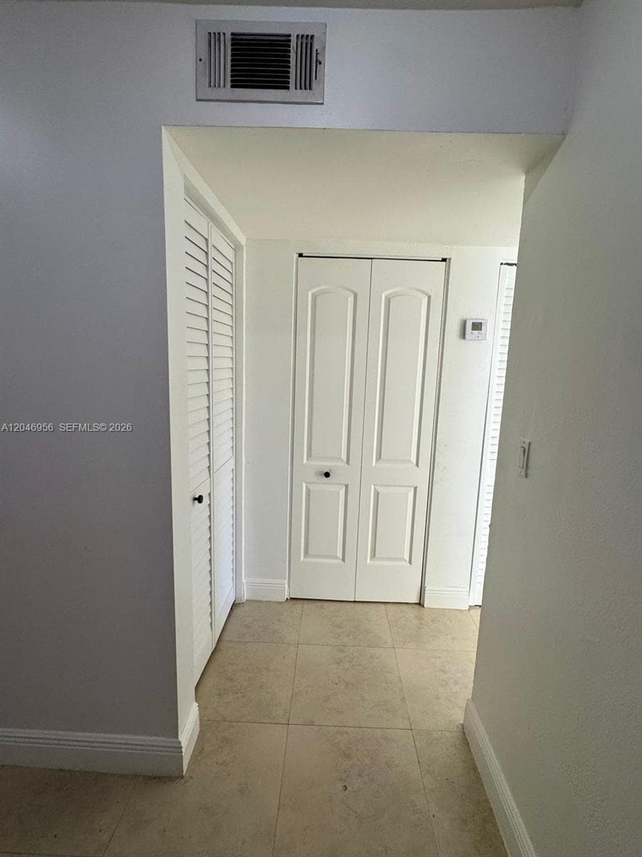 SUNSET POINT CONDO · #104 in South Miami - Photo 3