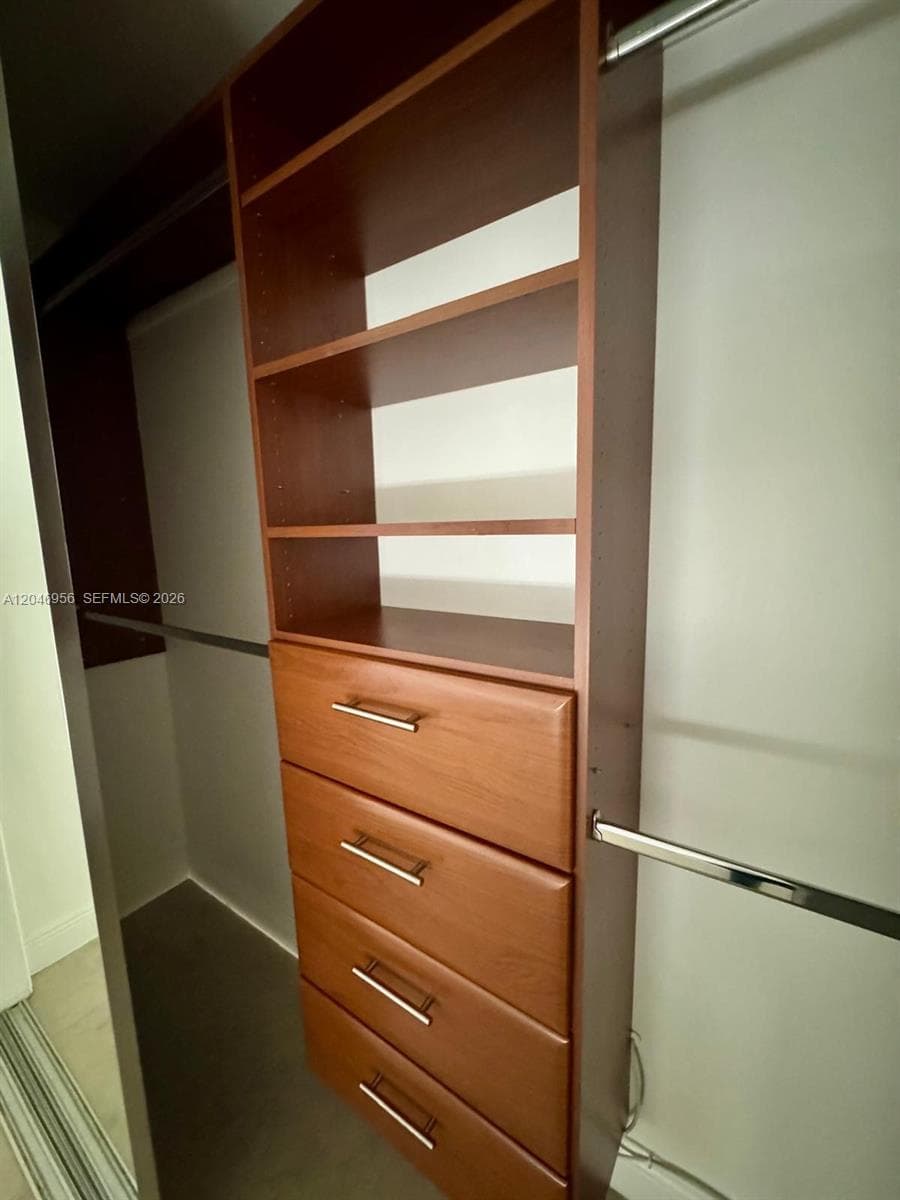 SUNSET POINT CONDO · #104 in South Miami - Photo 5