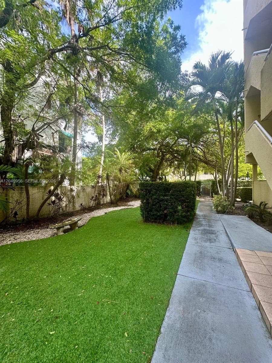 SUNSET POINT CONDO · #104 in South Miami - Photo 24