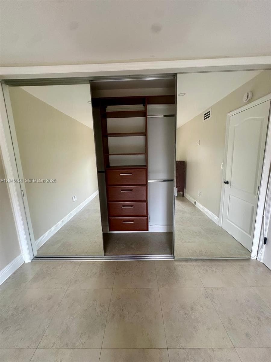 SUNSET POINT CONDO · #104 in South Miami - Photo 19