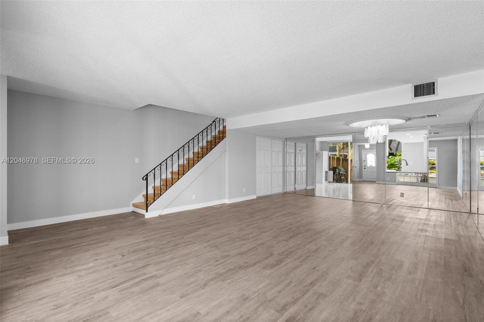 VENETIAN PARK III · #122 in Hallandale Beach - Photo 6