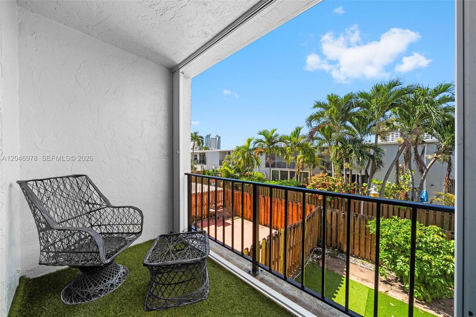 VENETIAN PARK III · #122 in Hallandale Beach - Photo 18
