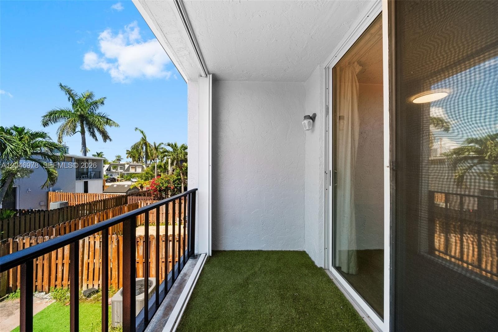 VENETIAN PARK III · #122 in Hallandale Beach - Photo 19