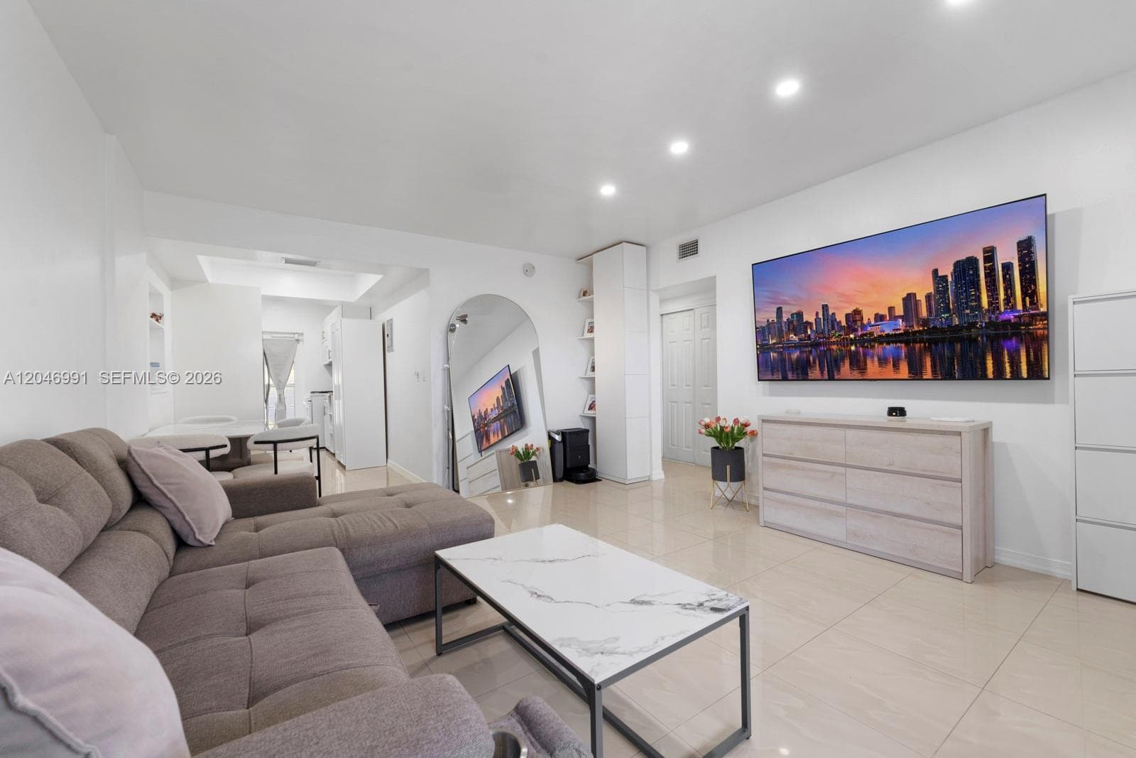 BayView Condominium · #2H in Miami Beach - Photo 9