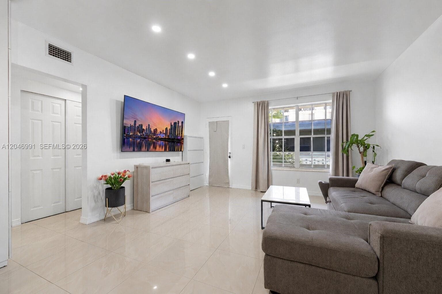 BayView Condominium · #2H in Miami Beach - Photo 10
