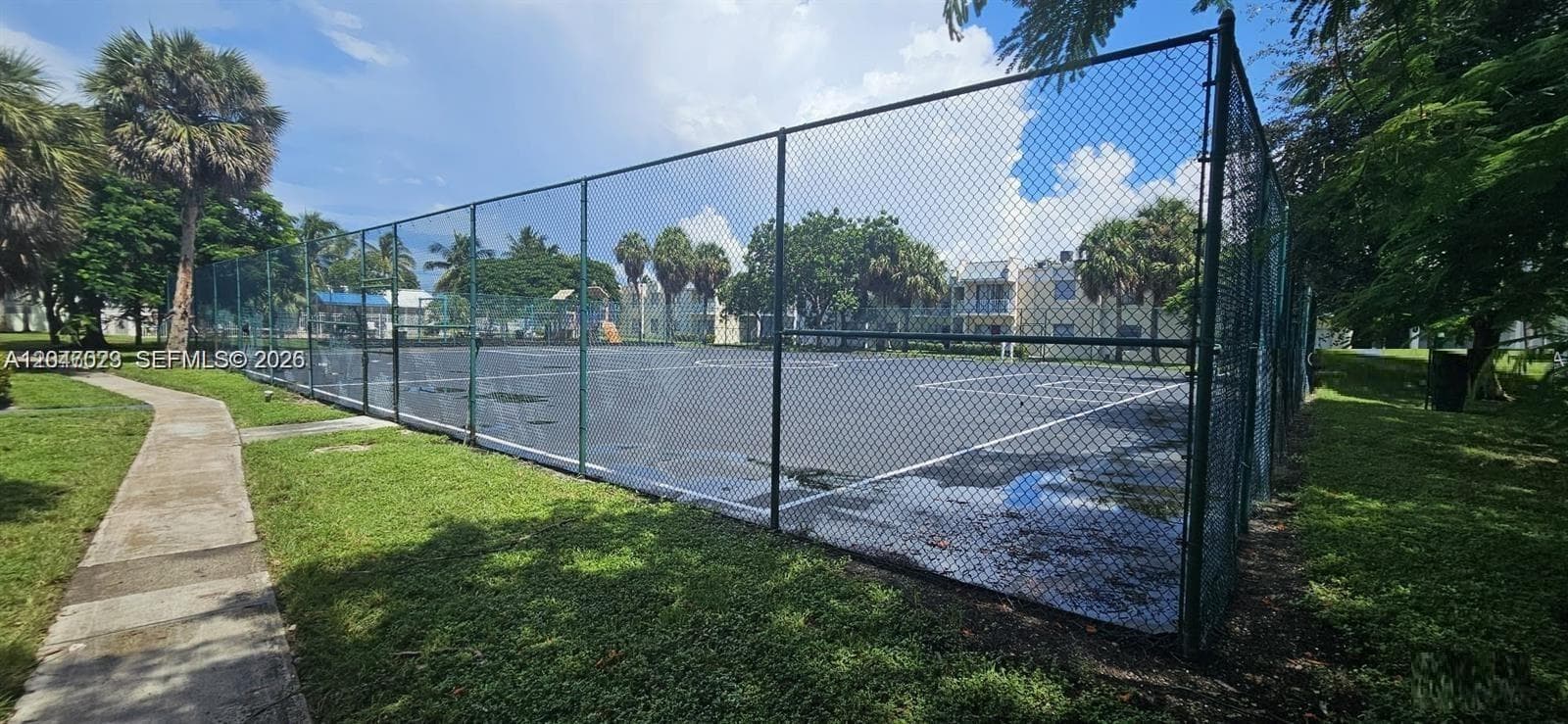 CLEAR LAKE PALMS CONDO · #203 in West Palm Beach - Photo 28